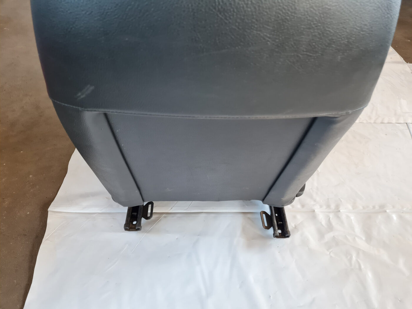 Priekšējais labais sēdeklis priekš SAAB 9-3 2009 6 Priekšējais labais sēdeklis priekš SAAB 9-3 2009