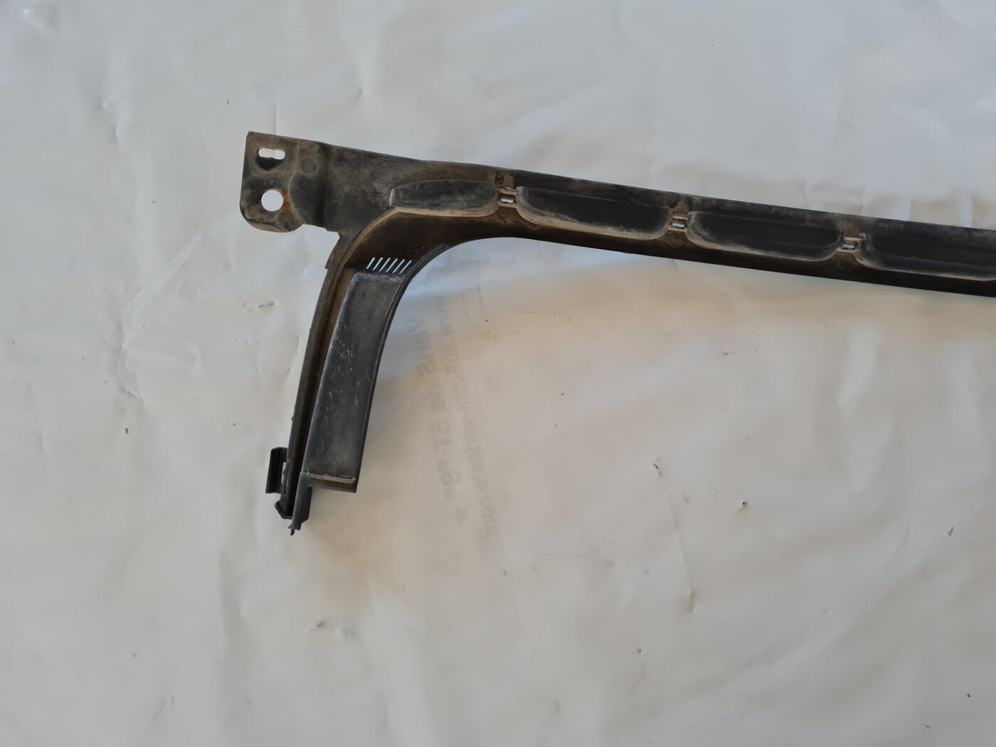 Aizmugurēja bufera kronšteins priekš SAAB 9-3 2009 5 Aizmugurēja bufera kronšteins priekš SAAB 9-3 2009