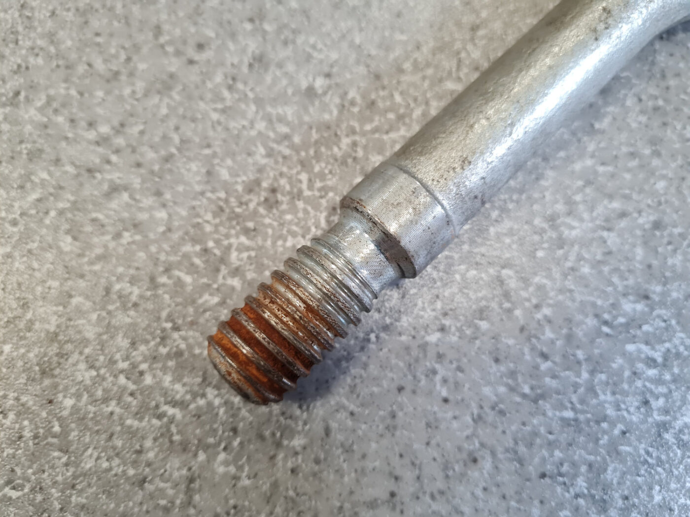 Vilkšanas āķis priekš MERCEDES BENZ ML280 2008 OBSIDIAN BLACK 3 Vilkšanas āķis priekš MERCEDES BENZ ML280 2008 OBSIDIAN BLACK