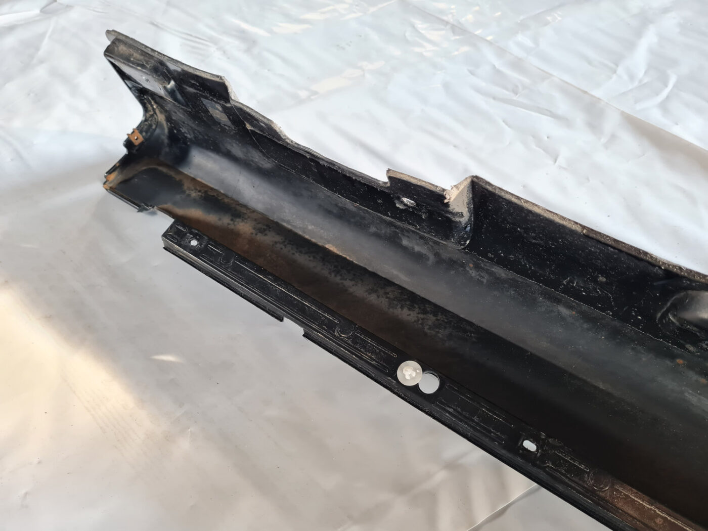 Ārēja sliekšņa laba uzlika priekš SAAB 9-3 2009 4 Ārēja sliekšņa laba uzlika priekš SAAB 9-3 2009