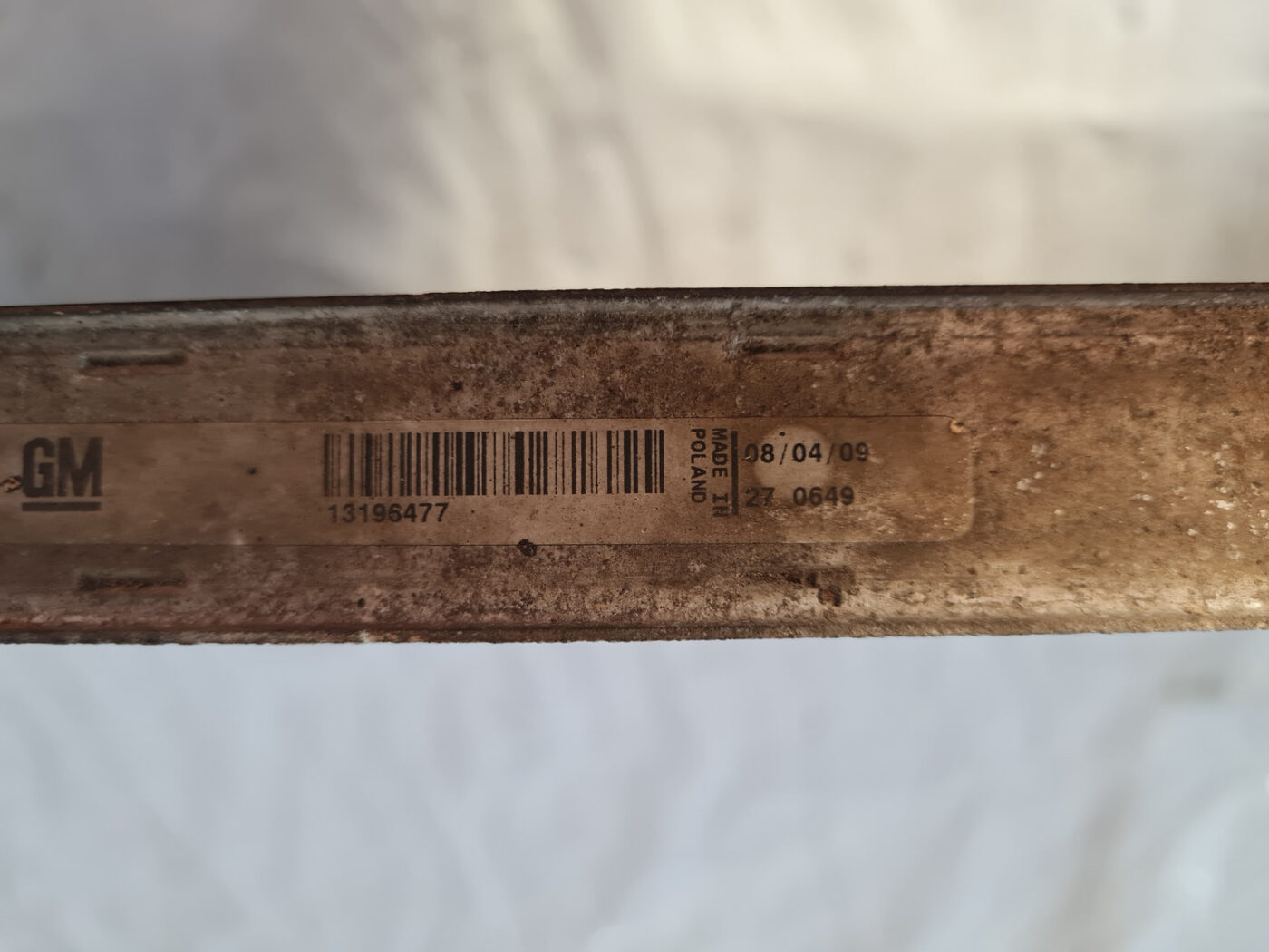 Dzesēšanas radiators priekš SAAB 9-3 2009 3 Dzesēšanas radiators priekš SAAB 9-3 2009