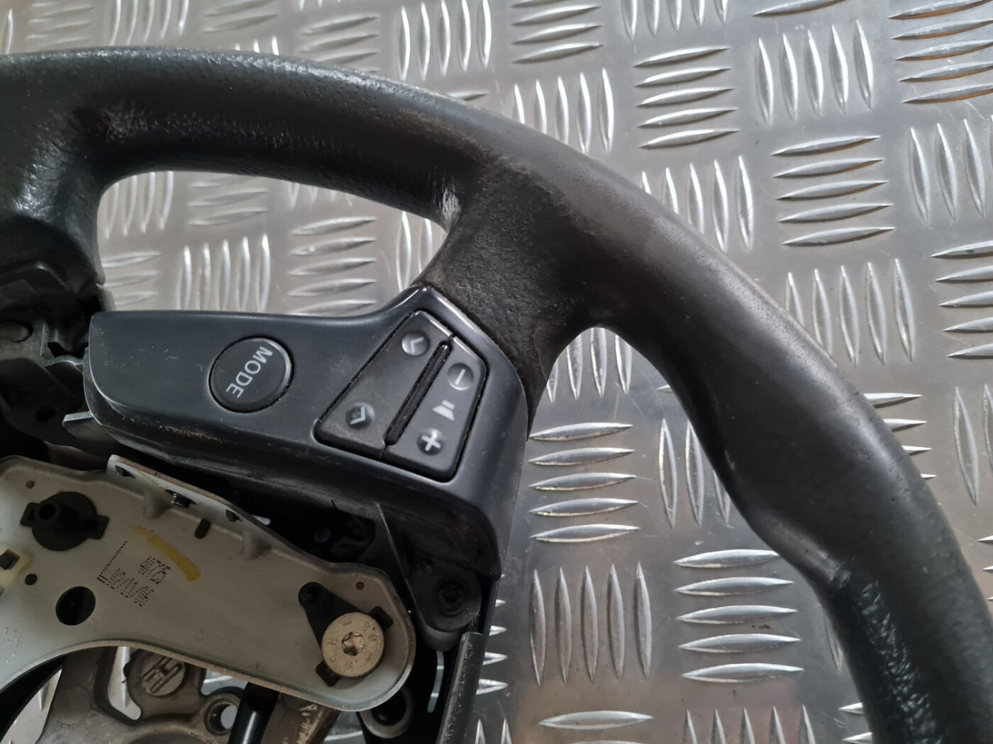 Stūre priekš TOYOTA AVENSIS 2007 UNIVERSAL 3 Stūre priekš TOYOTA AVENSIS 2007 UNIVERSAL