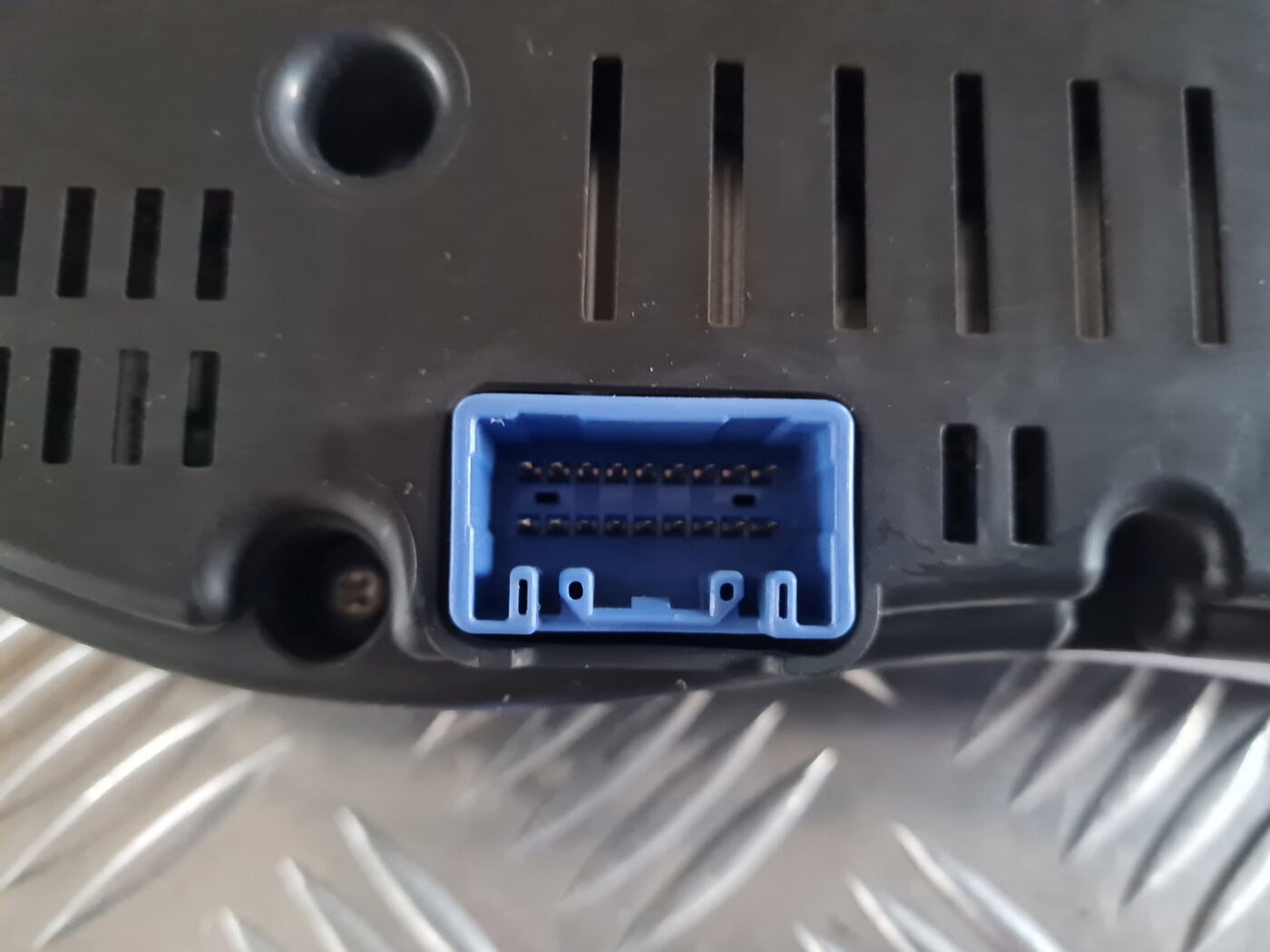 Spidometrs priekš TOYOTA AVENSIS 2007 UNIVERSAL 6 Spidometrs priekš TOYOTA AVENSIS 2007 UNIVERSAL