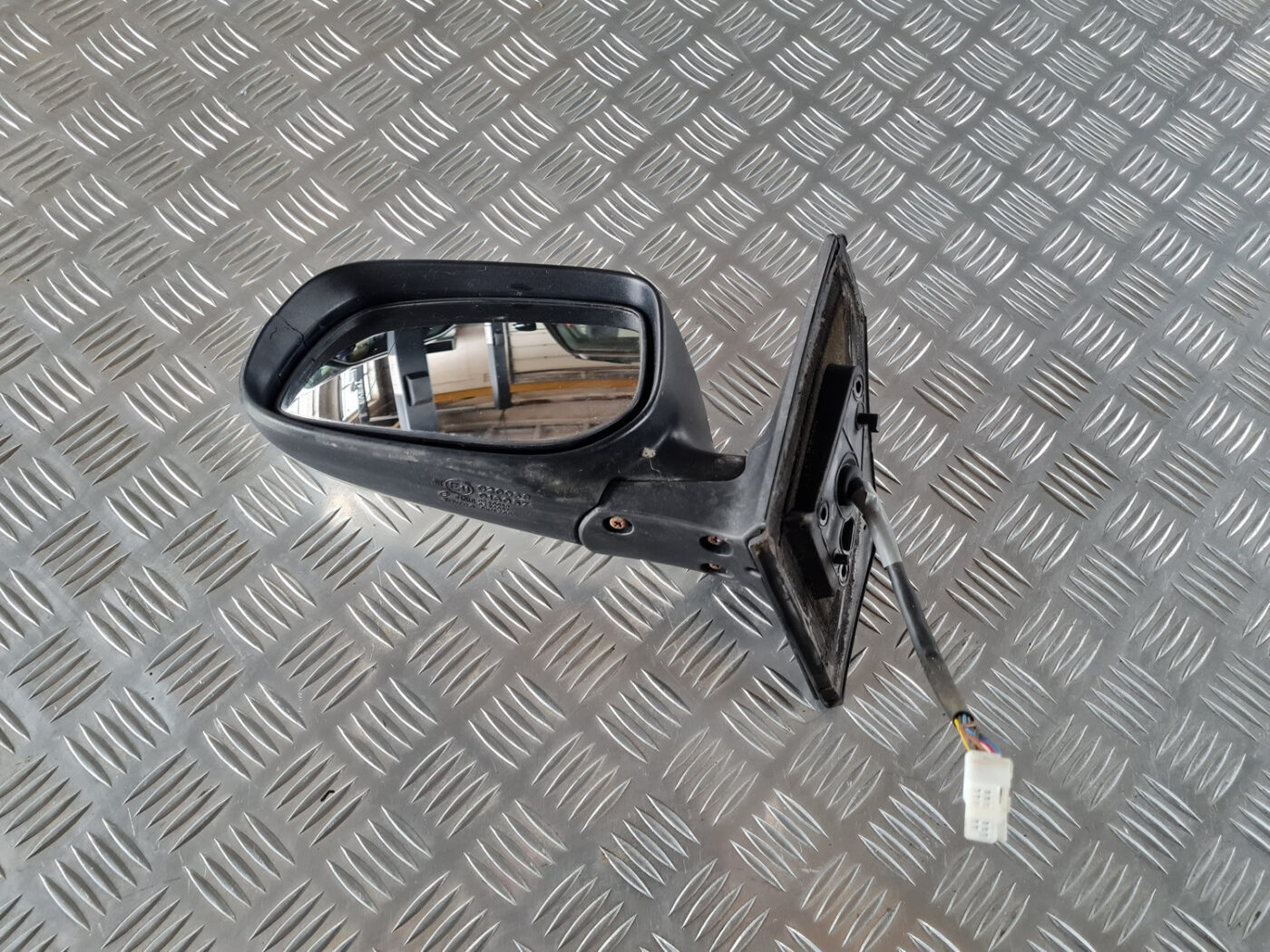 Ārējais spogulis, pa kreisi priekš TOYOTA AVENSIS 2007 UNIVERSAL 9 Ārējais spogulis, pa kreisi priekš TOYOTA AVENSIS 2007 UNIVERSAL