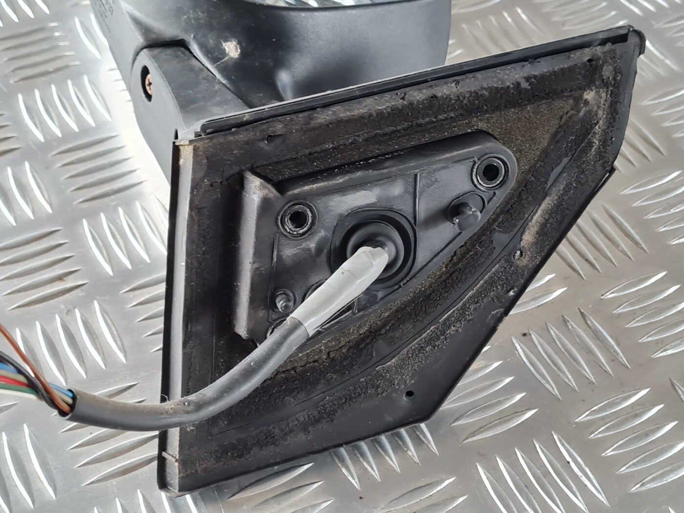 Ārējais spogulis, pa kreisi priekš TOYOTA AVENSIS 2007 UNIVERSAL 3 Ārējais spogulis, pa kreisi priekš TOYOTA AVENSIS 2007 UNIVERSAL