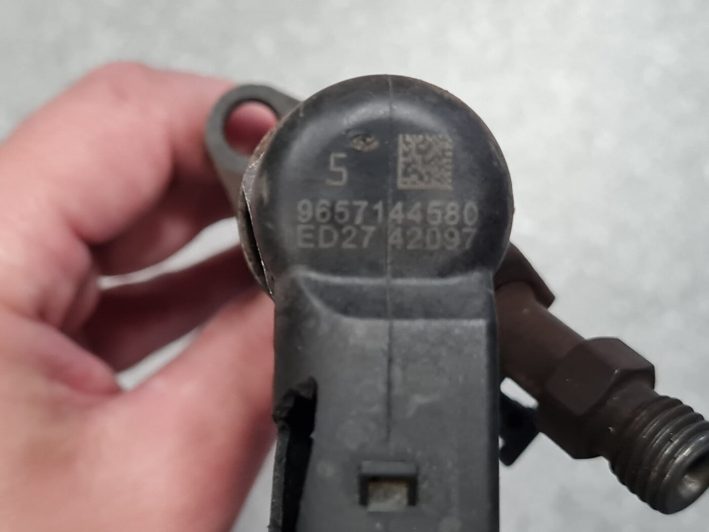 Degvielas smidzinātājs priekš VOLVO C30 2008 SILVER 5 Degvielas smidzinātājs priekš VOLVO C30 2008 SILVER