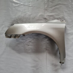 Priekšējais kreisais spārns priekš TOYOTA AVENSIS 2007 UNIVERSAL