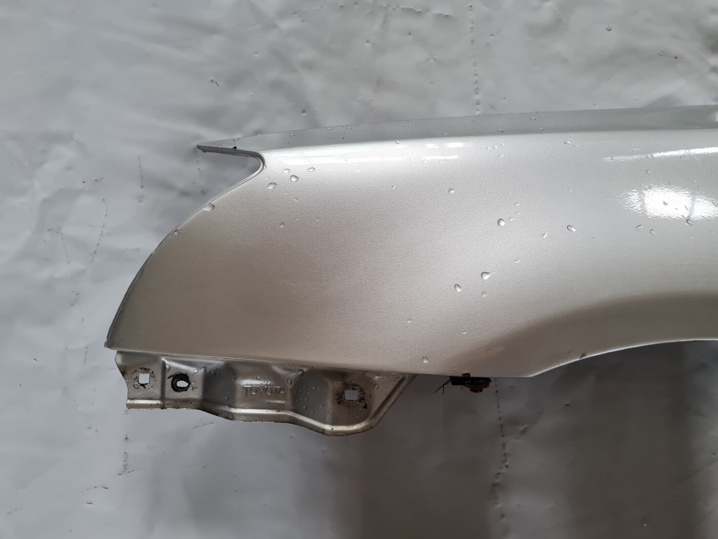 Priekšējais kreisais spārns priekš TOYOTA AVENSIS 2007 UNIVERSAL 2 Priekšējais kreisais spārns priekš TOYOTA AVENSIS 2007 UNIVERSAL