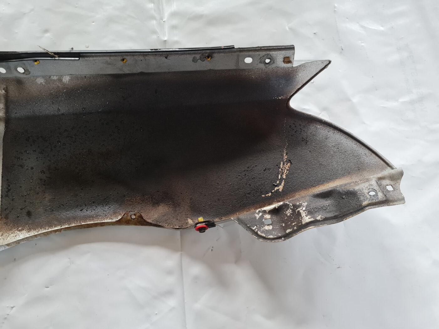 Priekšējais kreisais spārns priekš TOYOTA AVENSIS 2007 UNIVERSAL 4 Priekšējais kreisais spārns priekš TOYOTA AVENSIS 2007 UNIVERSAL