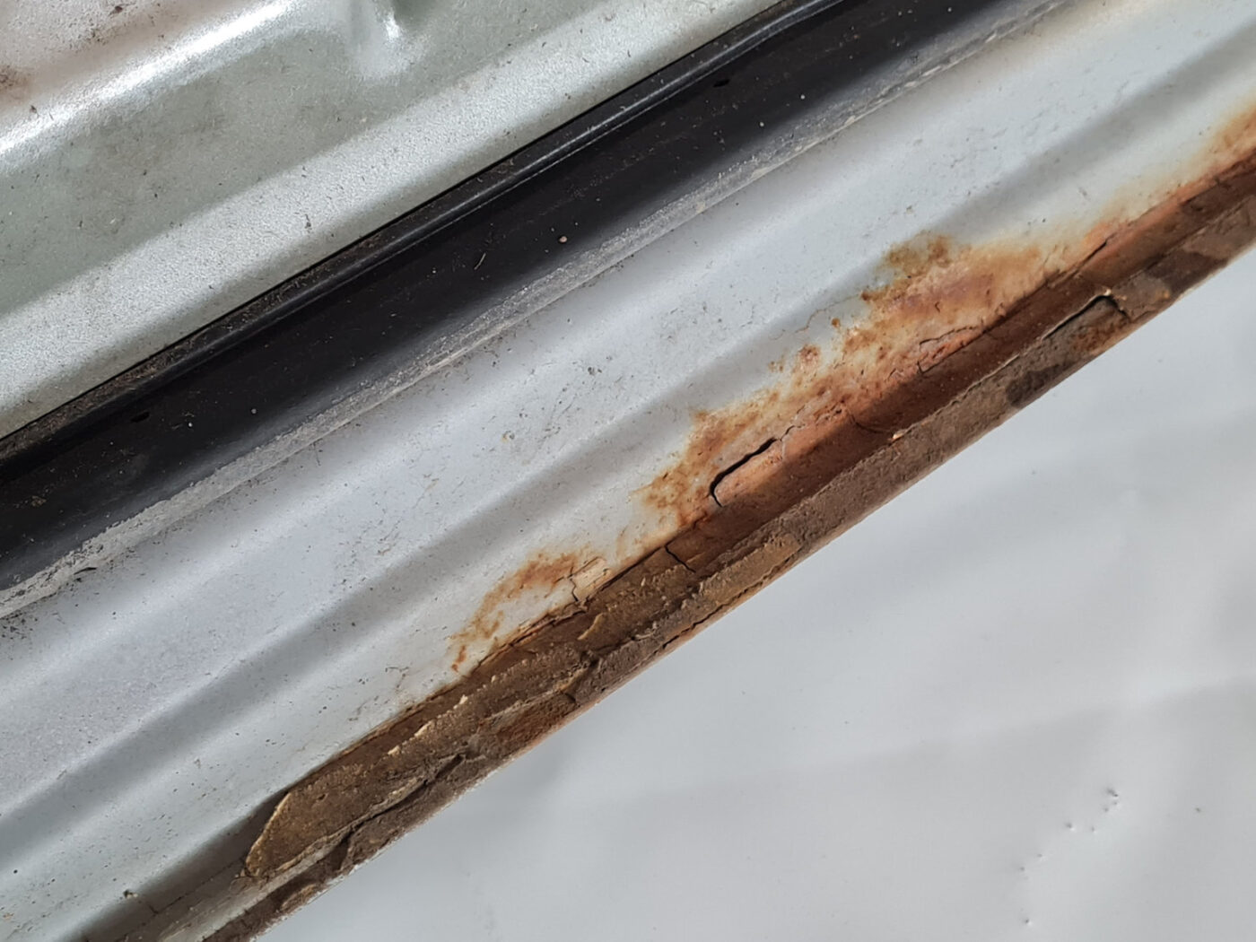 Priekšējās labās durvis priekš TOYOTA AVENSIS 2007 UNIVERSAL 6 Priekšējās labās durvis priekš TOYOTA AVENSIS 2007 UNIVERSAL