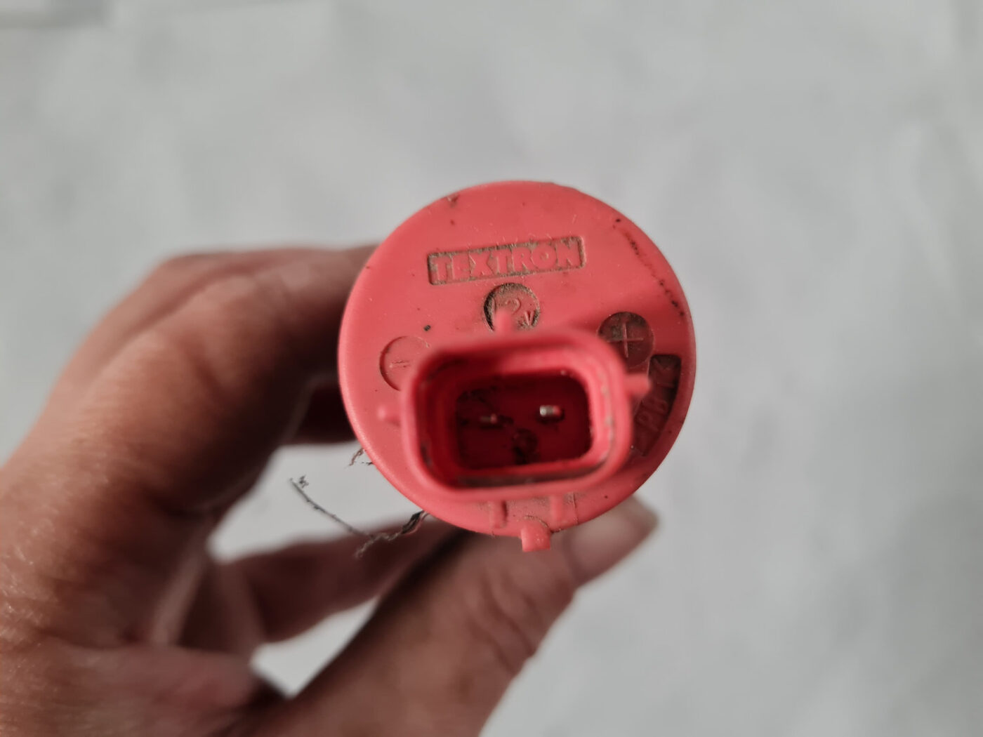 Mazgātāja šķidruma sūknis priekš TOYOTA AVENSIS 2007 UNIVERSAL 2 Mazgātāja šķidruma sūknis priekš TOYOTA AVENSIS 2007 UNIVERSAL