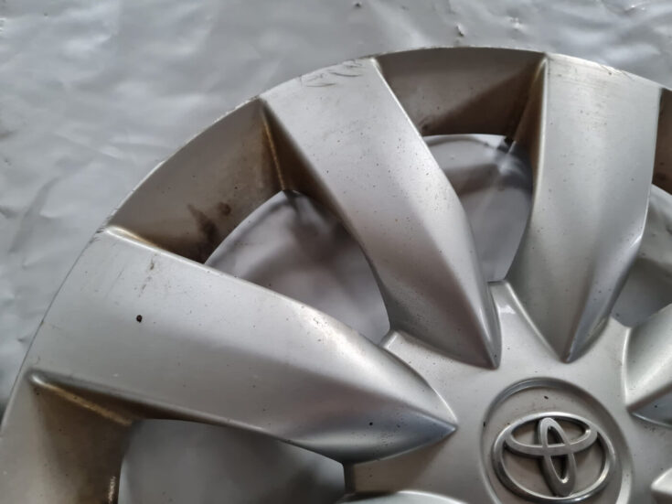 Diska kalpaks priekš TOYOTA AVENSIS 2007 UNIVERSAL