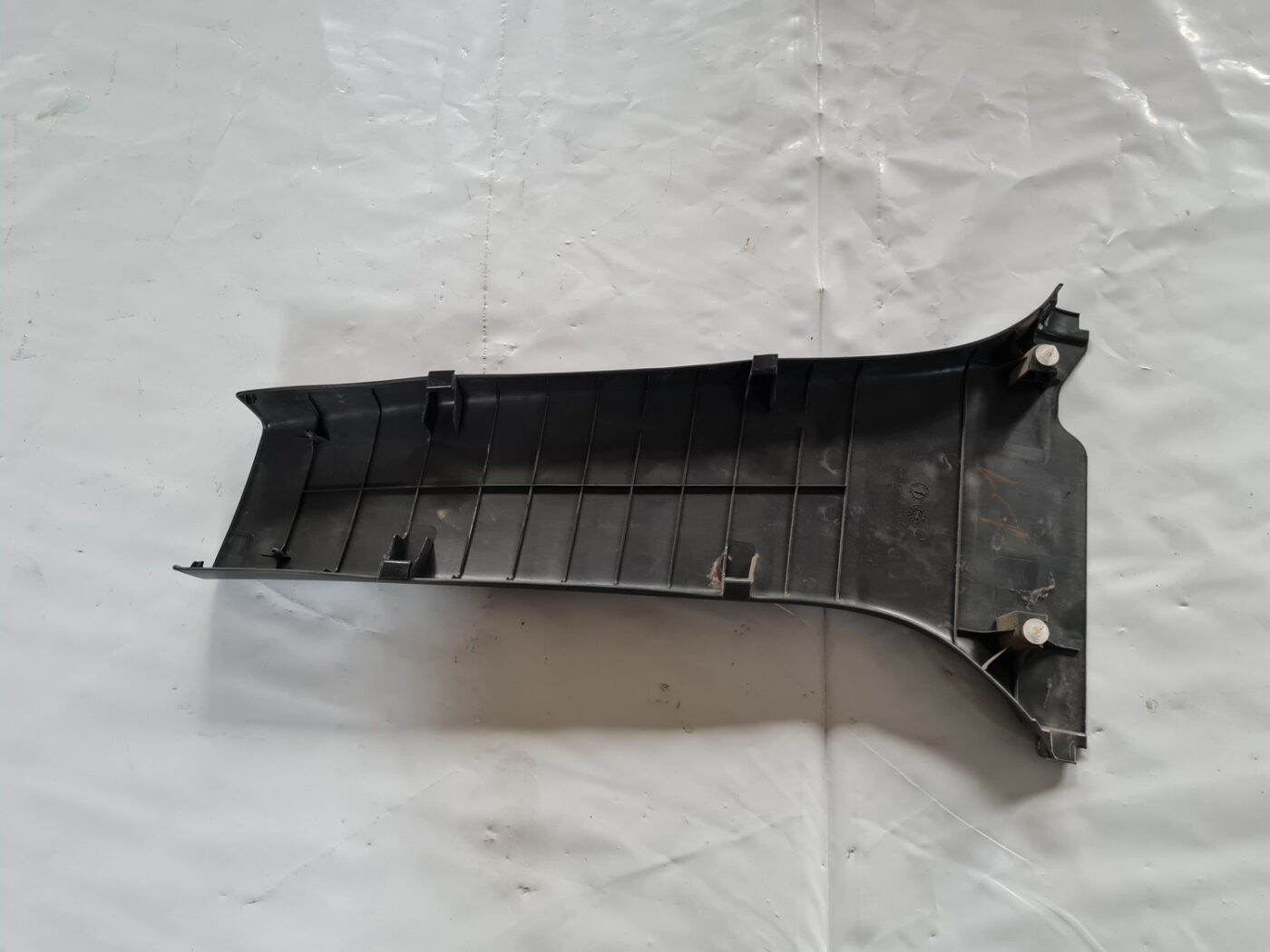 Vidējas salona statnes apdare priekš TOYOTA AVENSIS 2007 UNIVERSAL 2 Vidējas salona statnes apdare priekš TOYOTA AVENSIS 2007 UNIVERSAL