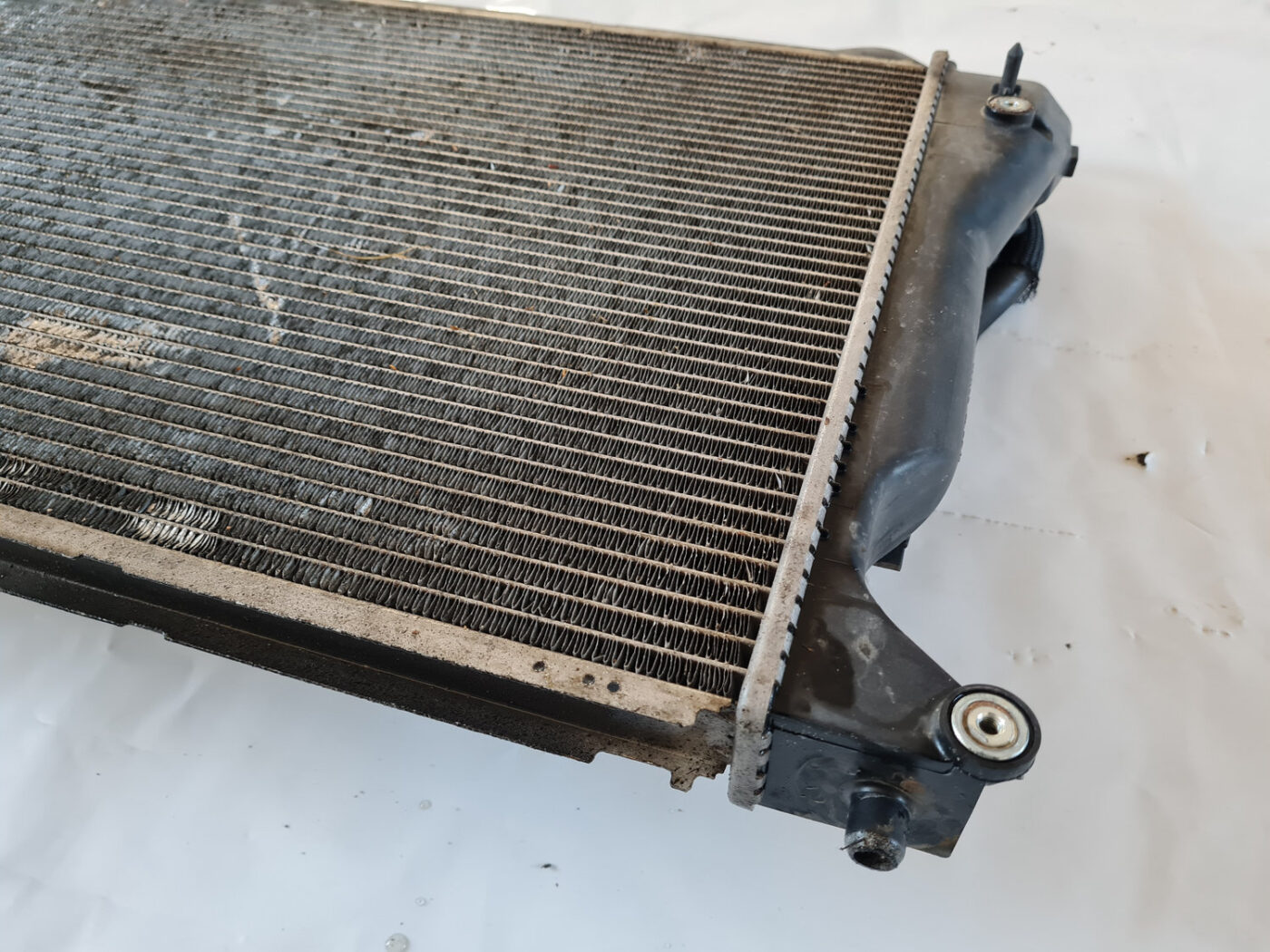 Dzesēšanas radiators priekš TOYOTA AVENSIS 2007 UNIVERSAL 3 Dzesēšanas radiators priekš TOYOTA AVENSIS 2007 UNIVERSAL
