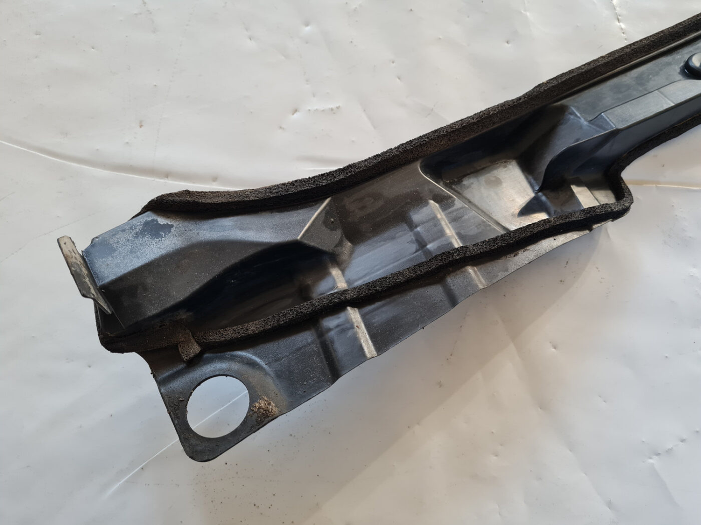 Ieliktņis starp spārnu un durvīm priekš TOYOTA AVENSIS 2007 UNIVERSAL 2 Ieliktņis starp spārnu un durvīm priekš TOYOTA AVENSIS 2007 UNIVERSAL