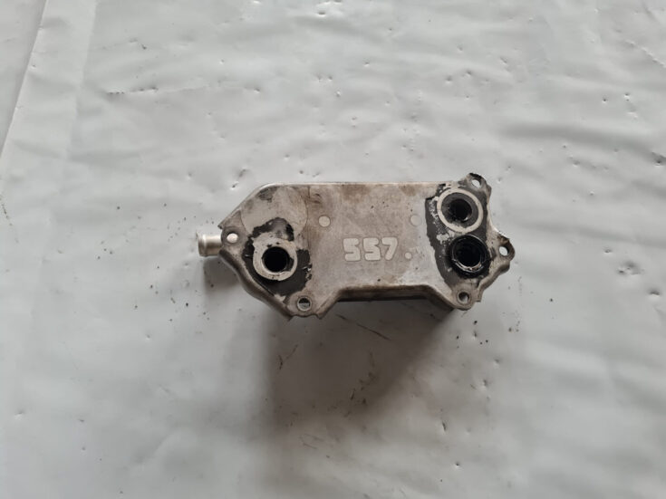 Eļļas radiators priekš TOYOTA AVENSIS 2007 UNIVERSAL