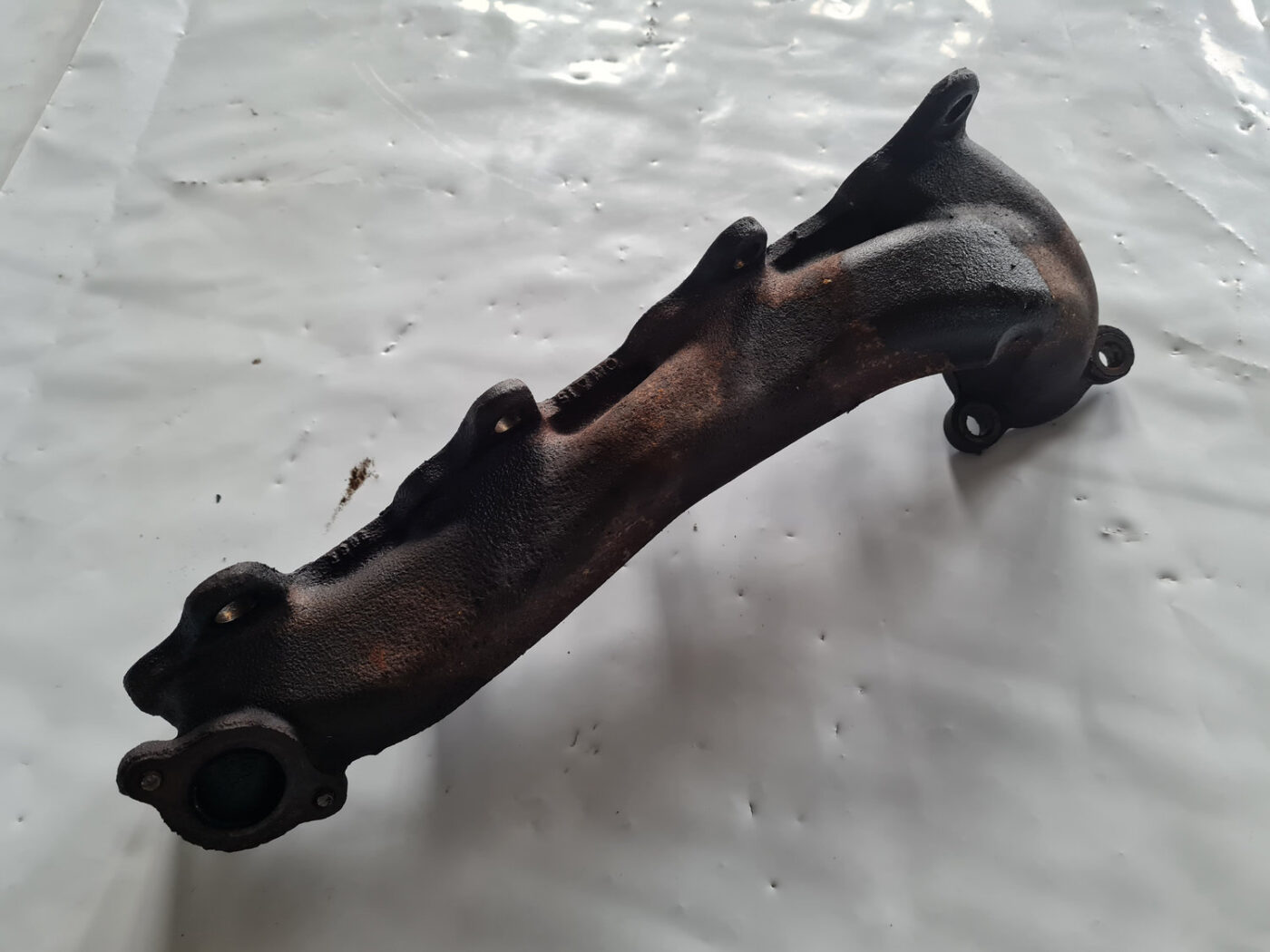 Izplūdes kolektors priekš TOYOTA AVENSIS 2007 UNIVERSAL 3 Izplūdes kolektors priekš TOYOTA AVENSIS 2007 UNIVERSAL