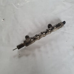 Degvielas sadales caurule priekš TOYOTA AVENSIS 2007 UNIVERSAL