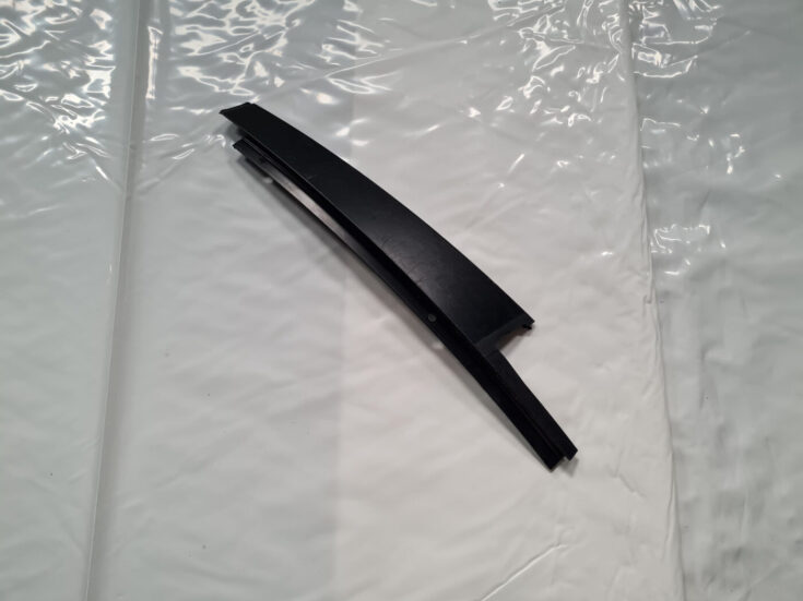 Durvju stikla moldings priekš BMW 520D F11 2011 TOURING