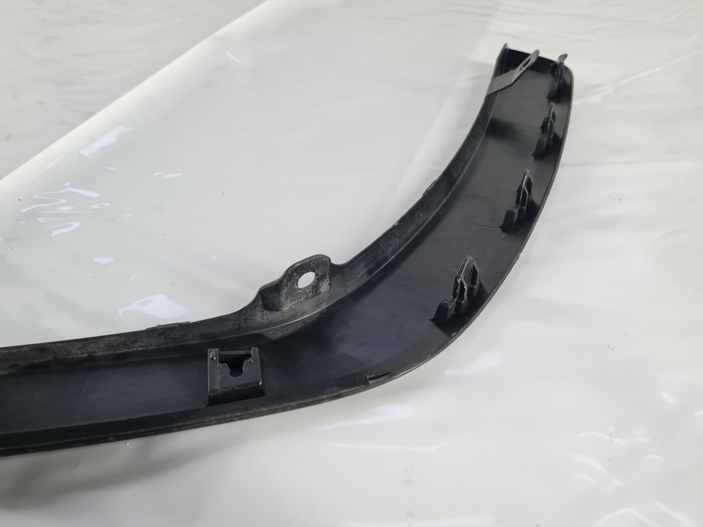 Priekšēja spārna uzlika/moldings priekš TOYOTA RAV4 2019-2024 6 Priekšēja spārna uzlika/moldings priekš TOYOTA RAV4 2019-2024