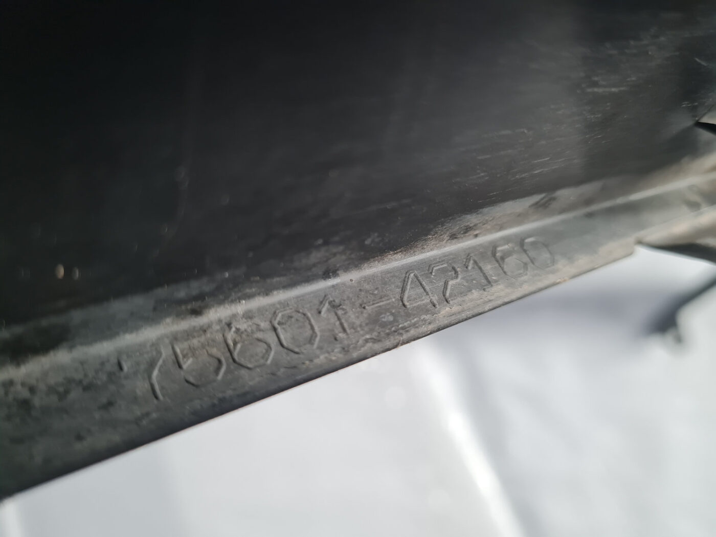 Priekšēja spārna uzlika/moldings priekš TOYOTA RAV4 2019-2024 3 Priekšēja spārna uzlika/moldings priekš TOYOTA RAV4 2019-2024