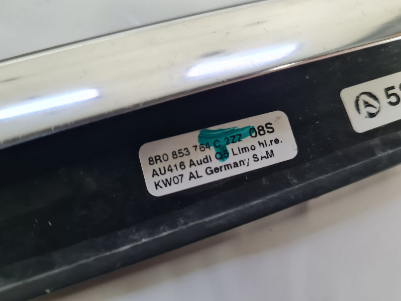 Durvju stikla moldings priekš Audi Q5 2008-2017 9 Durvju stikla moldings priekš Audi Q5 2008-2017