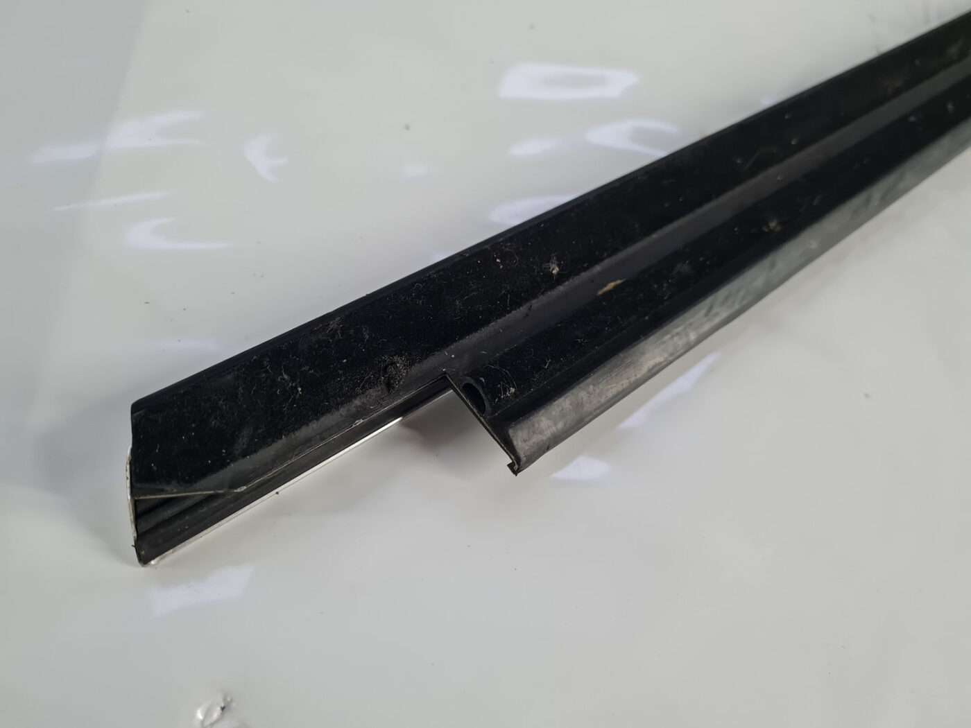 Durvju stikla moldings priekš AUDI A7 2011 SPORTBACK 8 Durvju stikla moldings priekš AUDI A7 2011 SPORTBACK