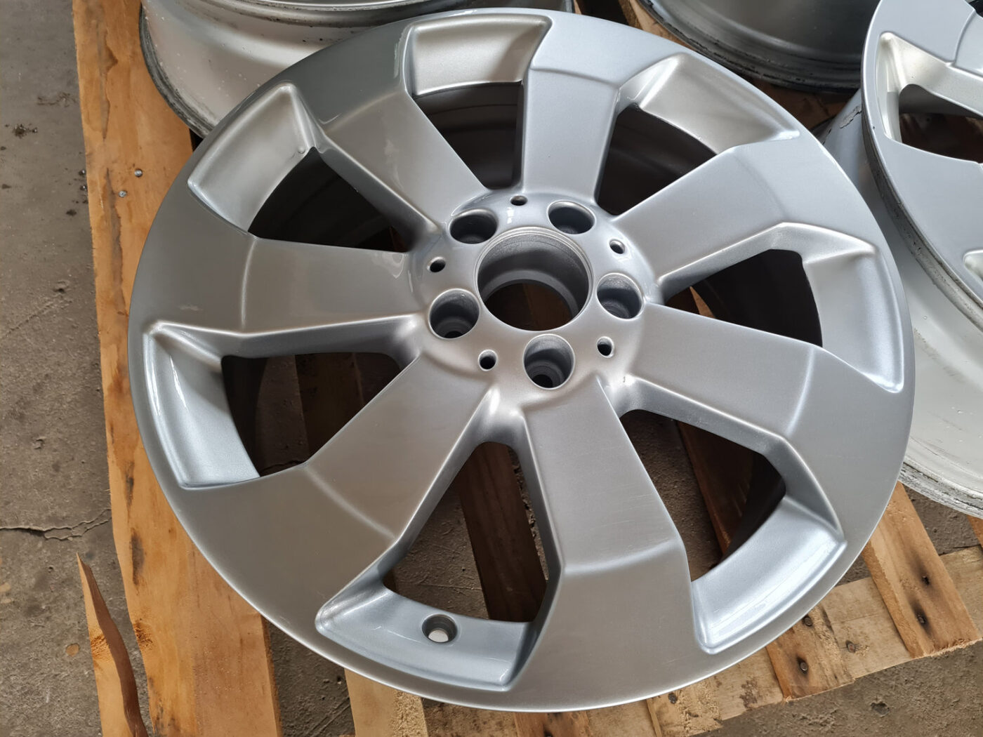 Lietie diski - vieglmetāla (kpl) priekš MERCEDES BENZ ML280 2008 OBSIDIAN BLACK 22 Lietie diski - vieglmetāla (kpl) priekš MERCEDES BENZ ML280 2008 OBSIDIAN BLACK