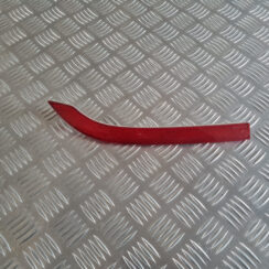 Aizmugurējais atstarotājs priekš OPEL INSIGNIA 2010