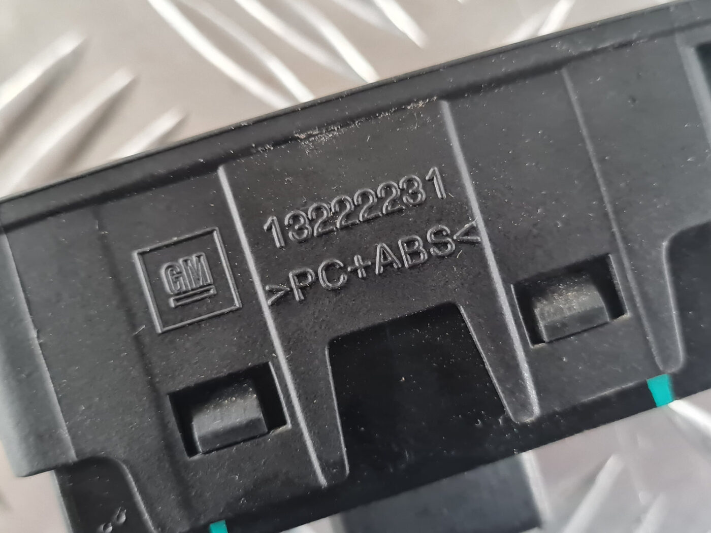 Stikla pacelšanas poga priekš OPEL INSIGNIA 2010 5 Stikla pacelšanas poga priekš OPEL INSIGNIA 2010