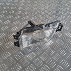 Miglas lukturis priekšā labajā pusē priekš OPEL INSIGNIA 2010