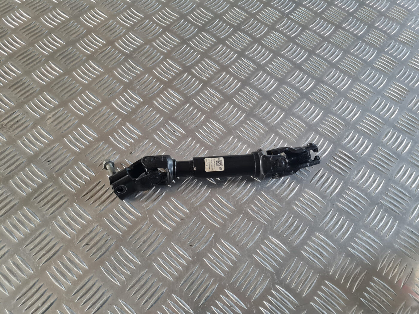 Stūres statnes kardāns priekš OPEL INSIGNIA 2010 1 Stūres statnes kardāns priekš OPEL INSIGNIA 2010