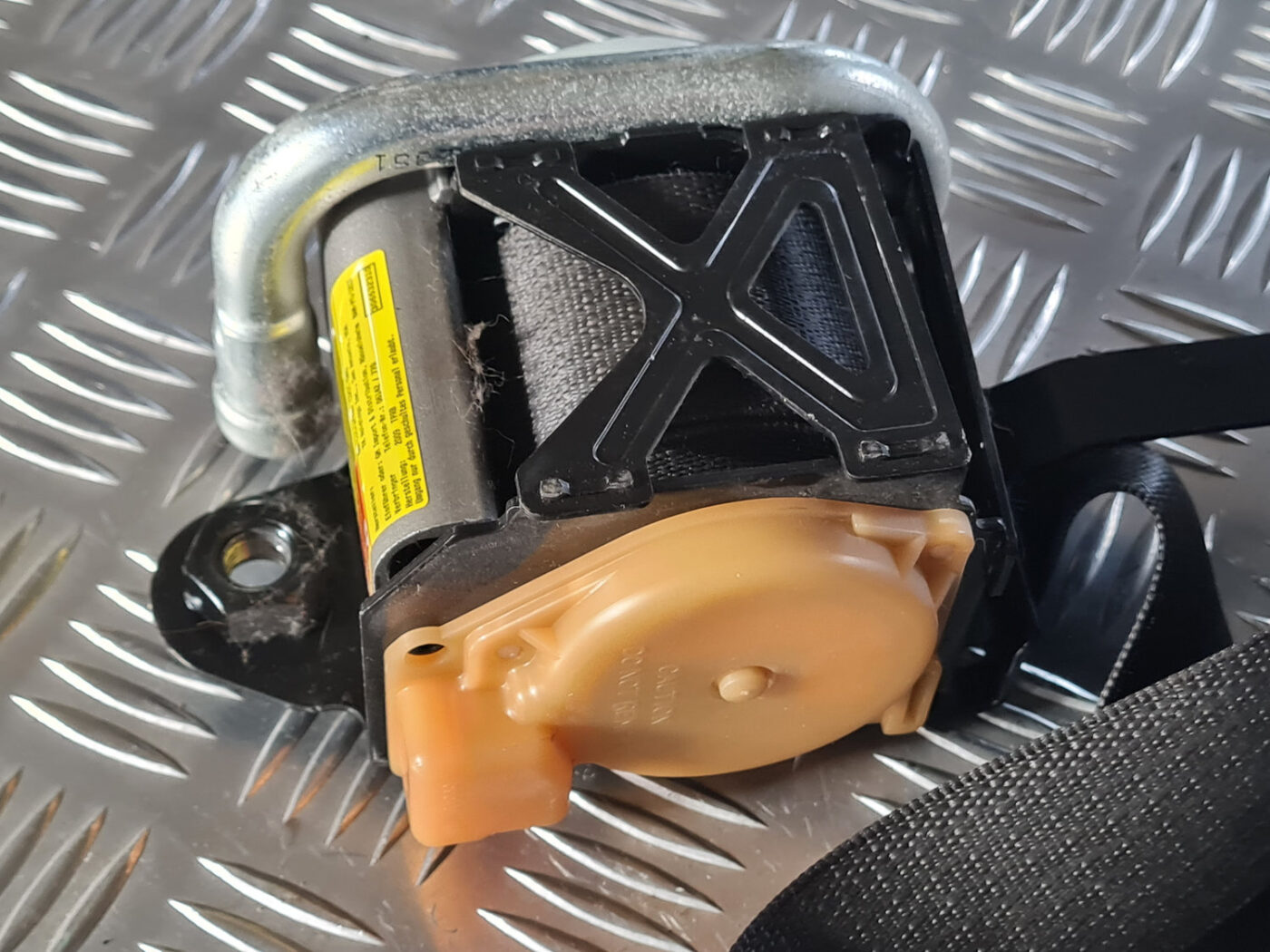 Priekšējā labā drošības josta priekš OPEL INSIGNIA 2010 3 Priekšējā labā drošības josta priekš OPEL INSIGNIA 2010