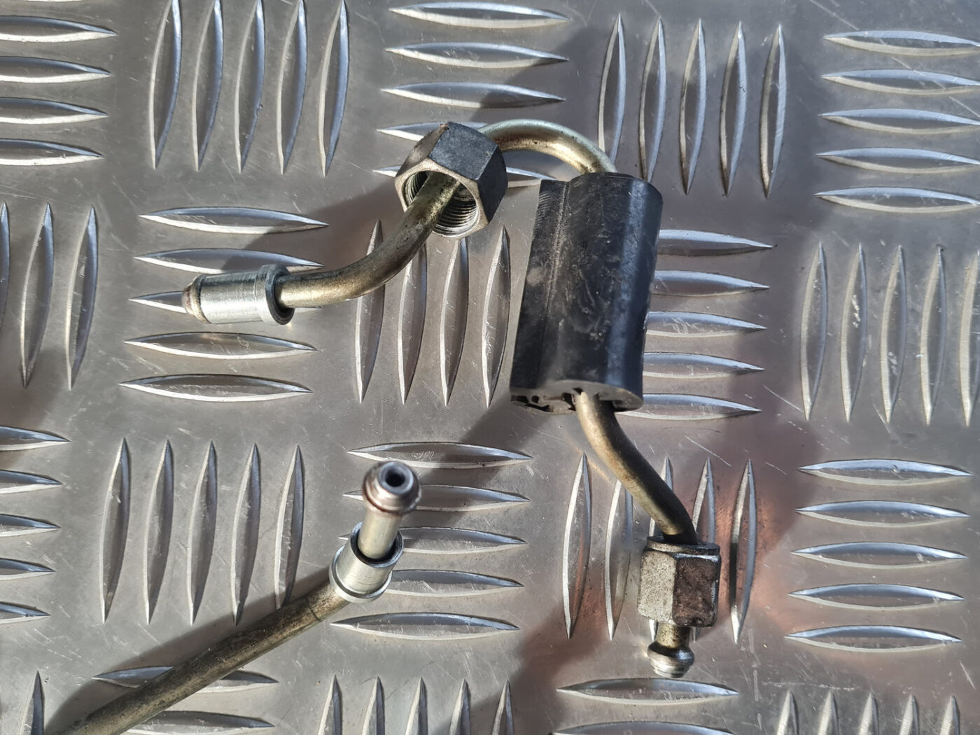 Degvielas caurule priekš OPEL INSIGNIA 2010 6 Degvielas caurule priekš OPEL INSIGNIA 2010