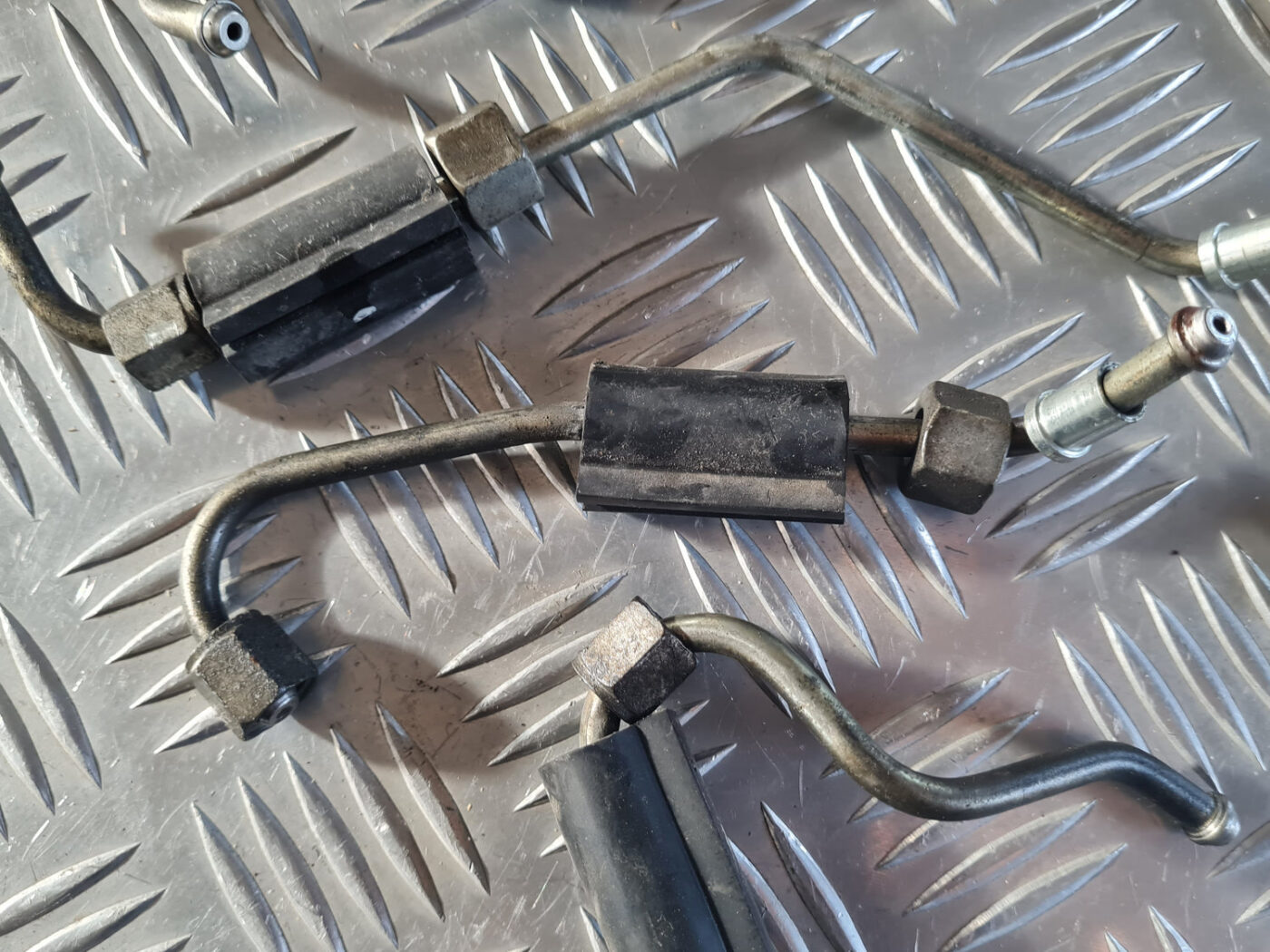 Degvielas caurule priekš OPEL INSIGNIA 2010 4 Degvielas caurule priekš OPEL INSIGNIA 2010