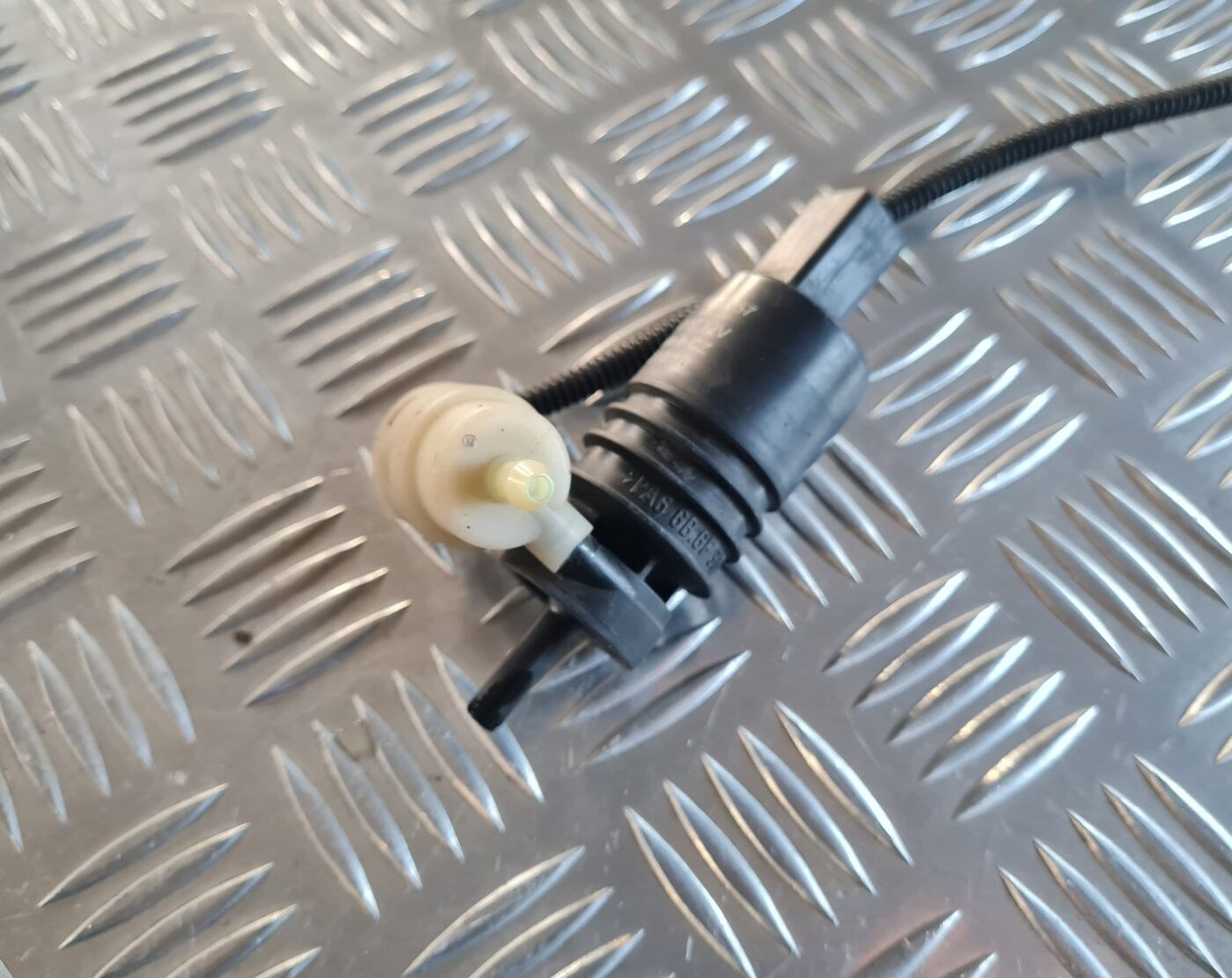 Mazgātāja šķidruma sūknis priekš OPEL INSIGNIA 2010 5 Mazgātāja šķidruma sūknis priekš OPEL INSIGNIA 2010