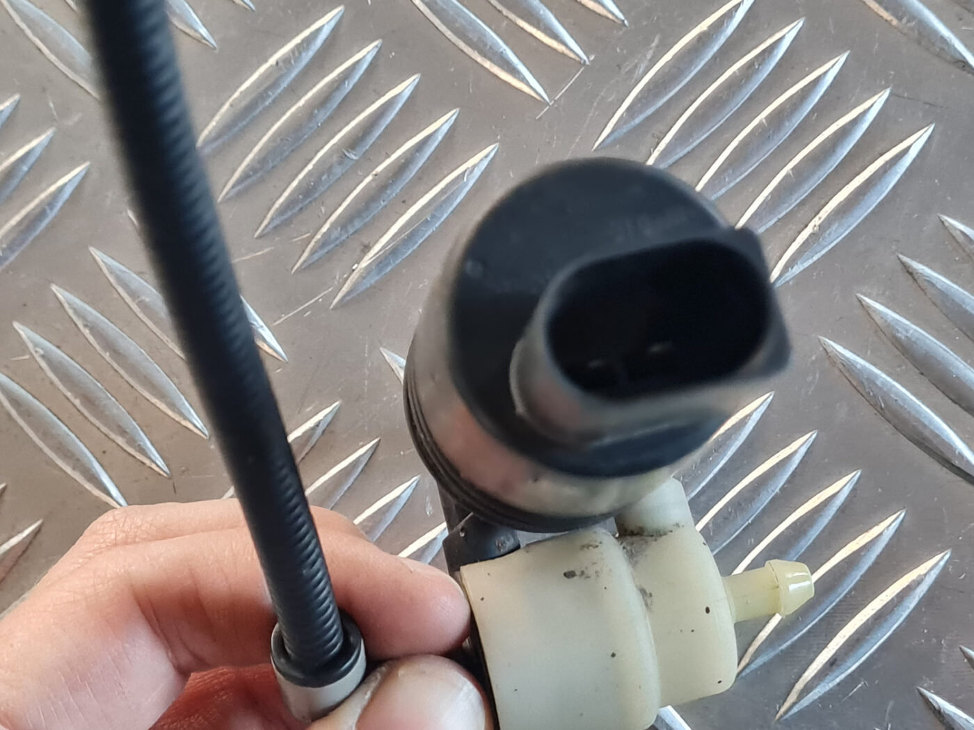 Mazgātāja šķidruma sūknis priekš OPEL INSIGNIA 2010 3 Mazgātāja šķidruma sūknis priekš OPEL INSIGNIA 2010