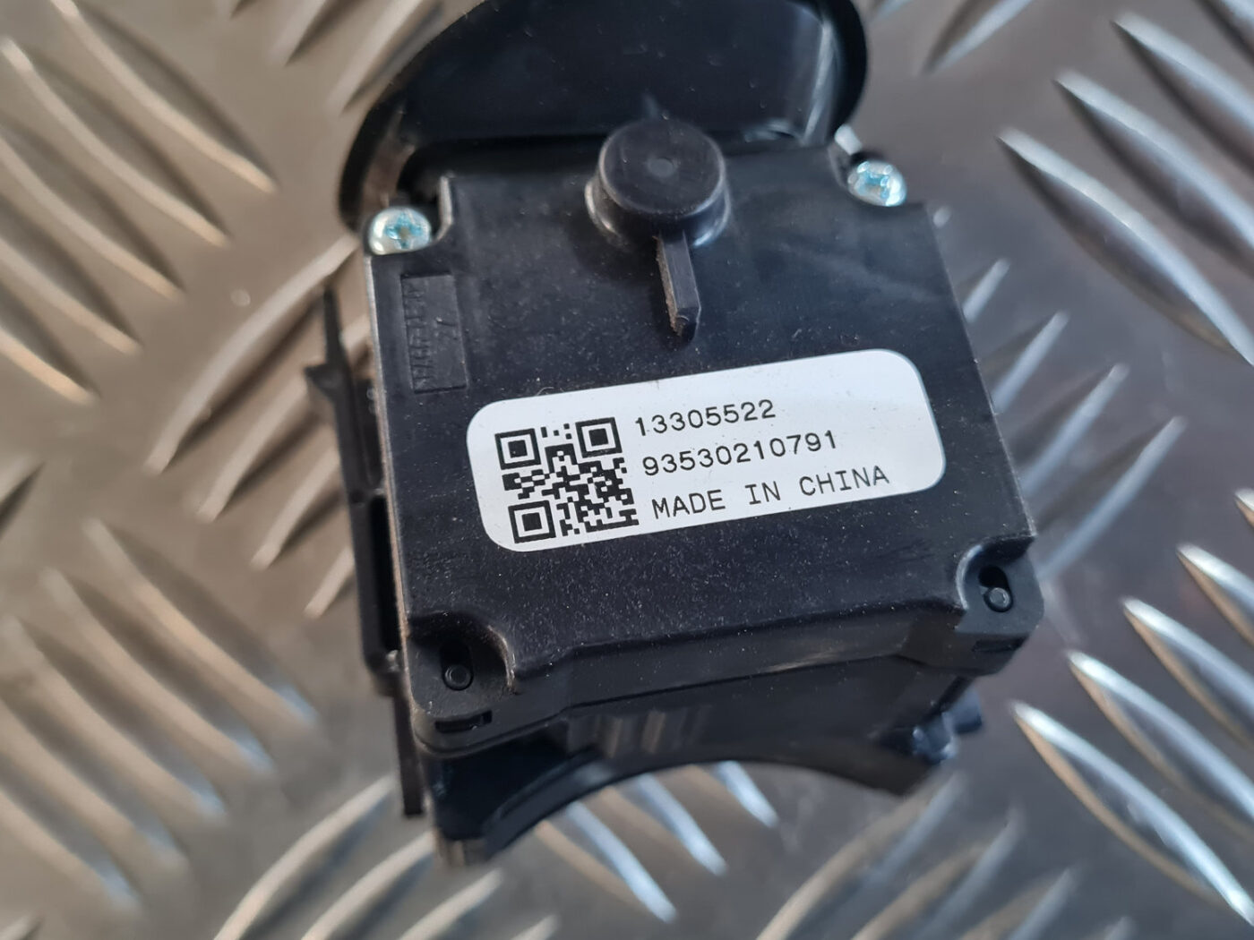 Stikla tīrītāja slēdzis priekš OPEL INSIGNIA 2010 5 Stikla tīrītāja slēdzis priekš OPEL INSIGNIA 2010