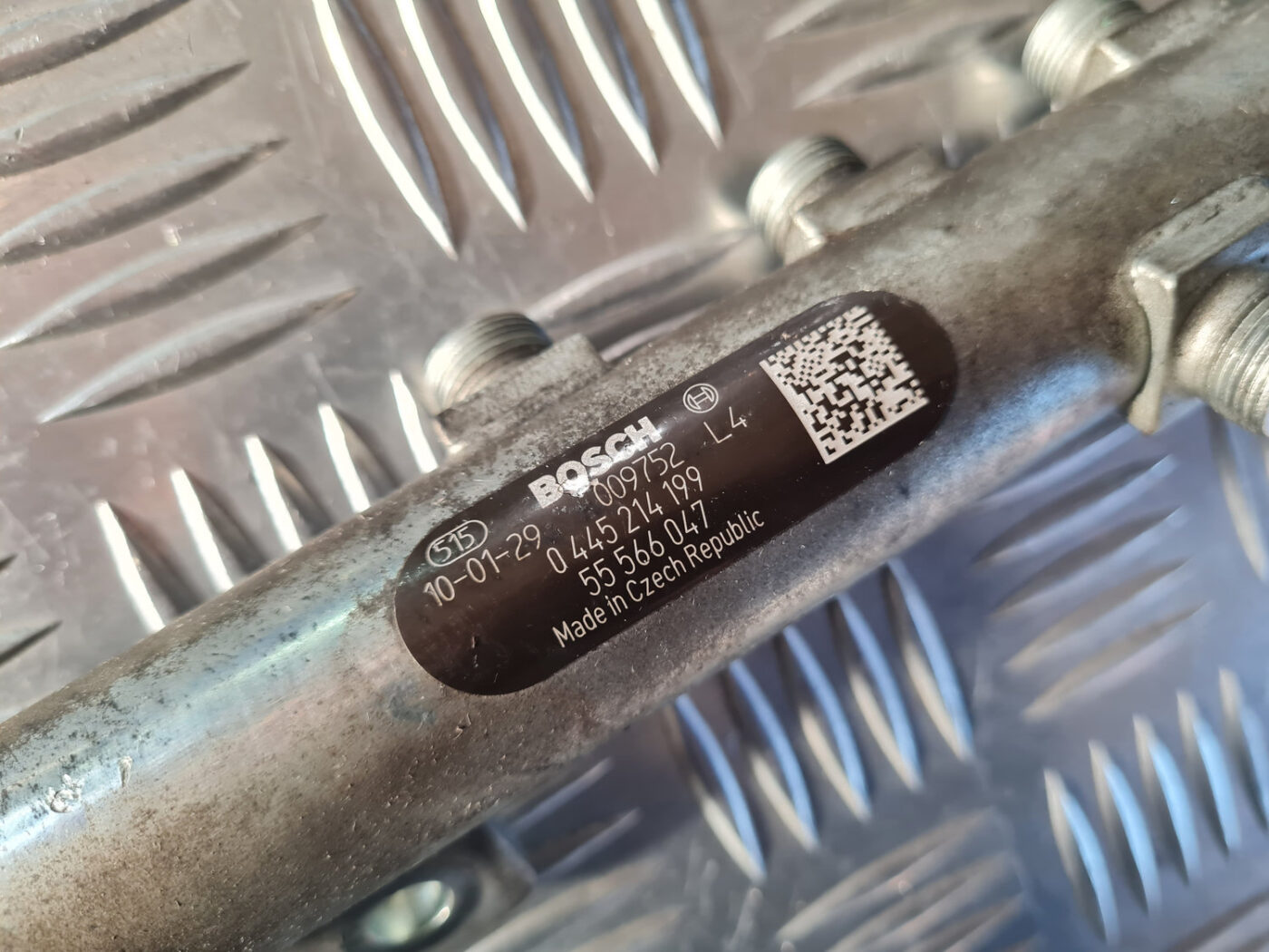 Degvielas sadales caurule priekš OPEL INSIGNIA 2010 5 Degvielas sadales caurule priekš OPEL INSIGNIA 2010