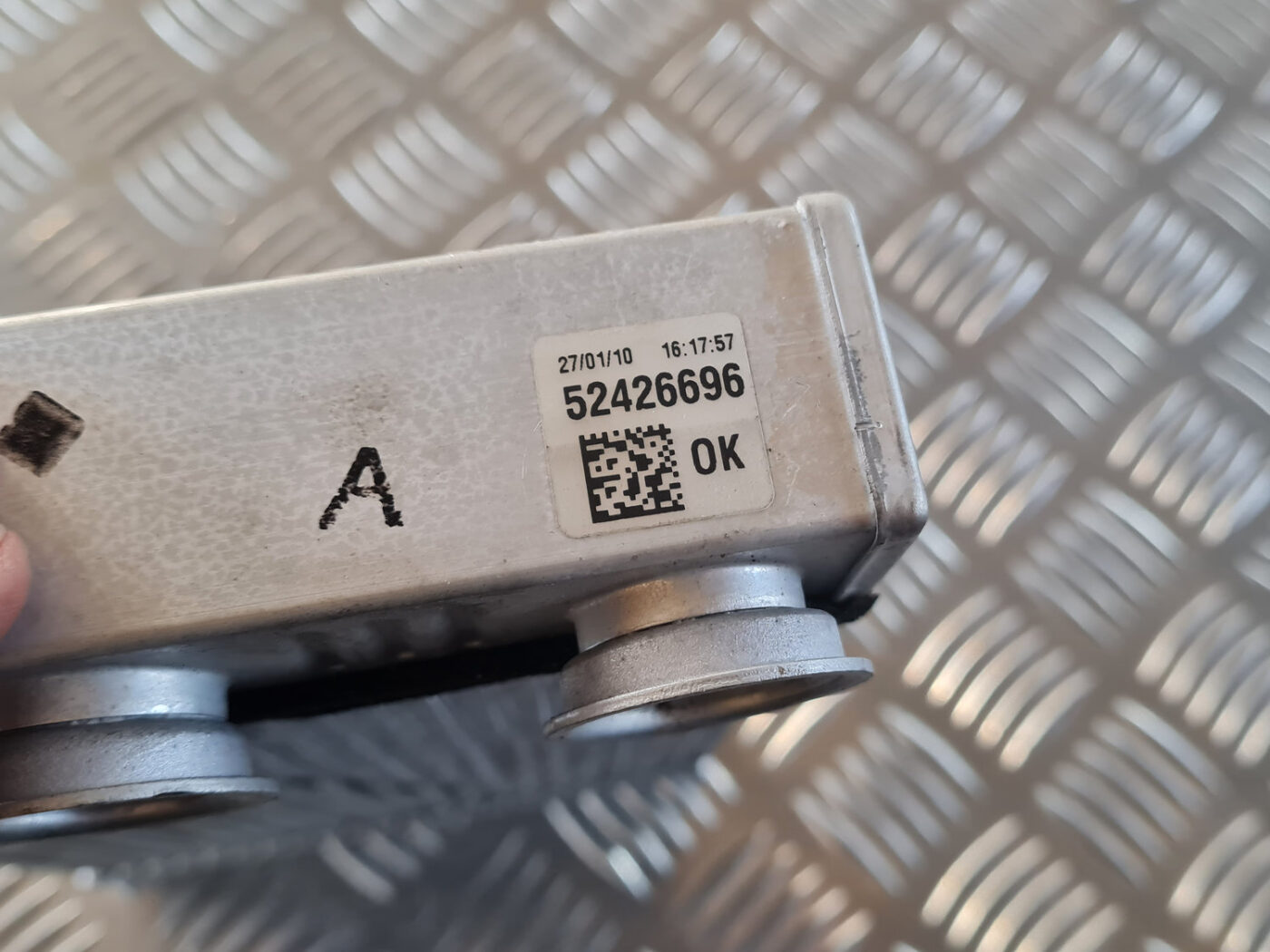 Apsildes sistēmas radiators priekš OPEL INSIGNIA 2010 3 Apsildes sistēmas radiators priekš OPEL INSIGNIA 2010