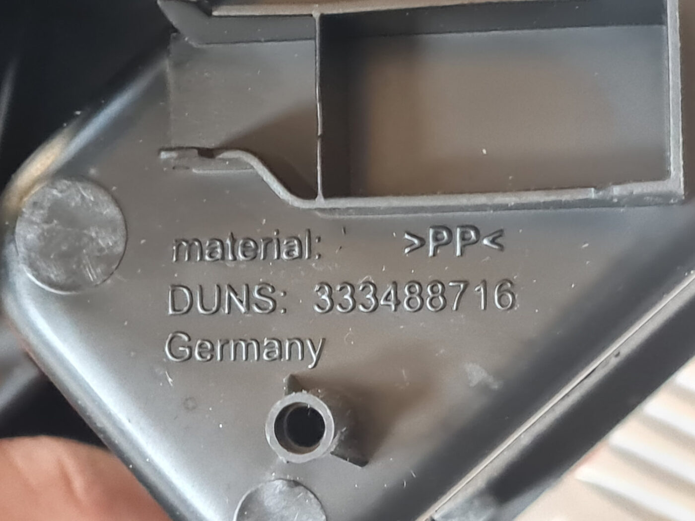 Krūzes turētājs priekš OPEL INSIGNIA 2010 4 Krūzes turētājs priekš OPEL INSIGNIA 2010