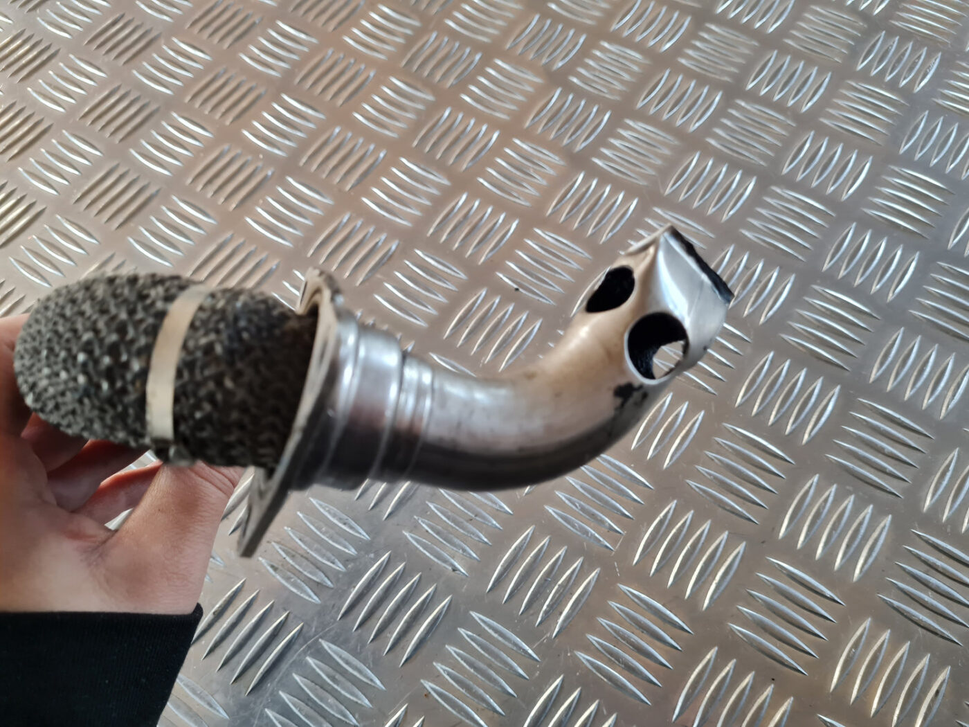 EGR caurule priekš OPEL INSIGNIA 2010 3 EGR caurule priekš OPEL INSIGNIA 2010