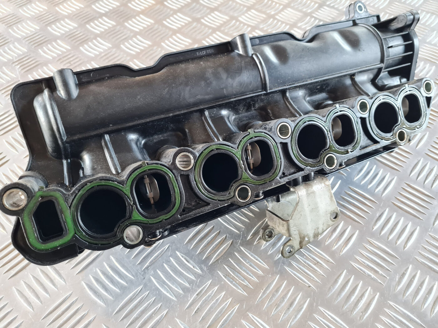 Ieplūdes kolektors priekš OPEL INSIGNIA 2010 2 Ieplūdes kolektors priekš OPEL INSIGNIA 2010