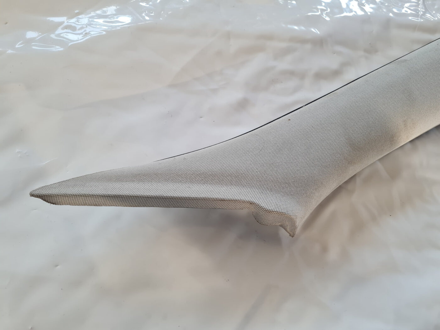 Priekšējas salona statnes apdare priekš OPEL INSIGNIA 2010 2 Priekšējas salona statnes apdare priekš OPEL INSIGNIA 2010