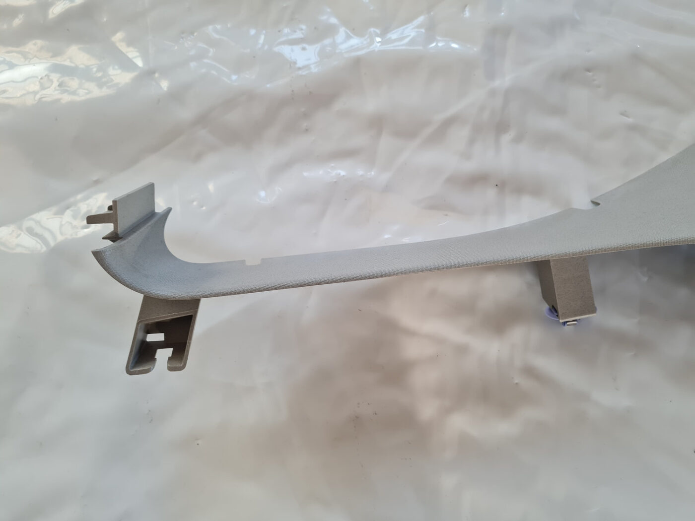 Bagažnieka nodalījuma statnes apdare priekš OPEL INSIGNIA 2010 4 Bagažnieka nodalījuma statnes apdare priekš OPEL INSIGNIA 2010