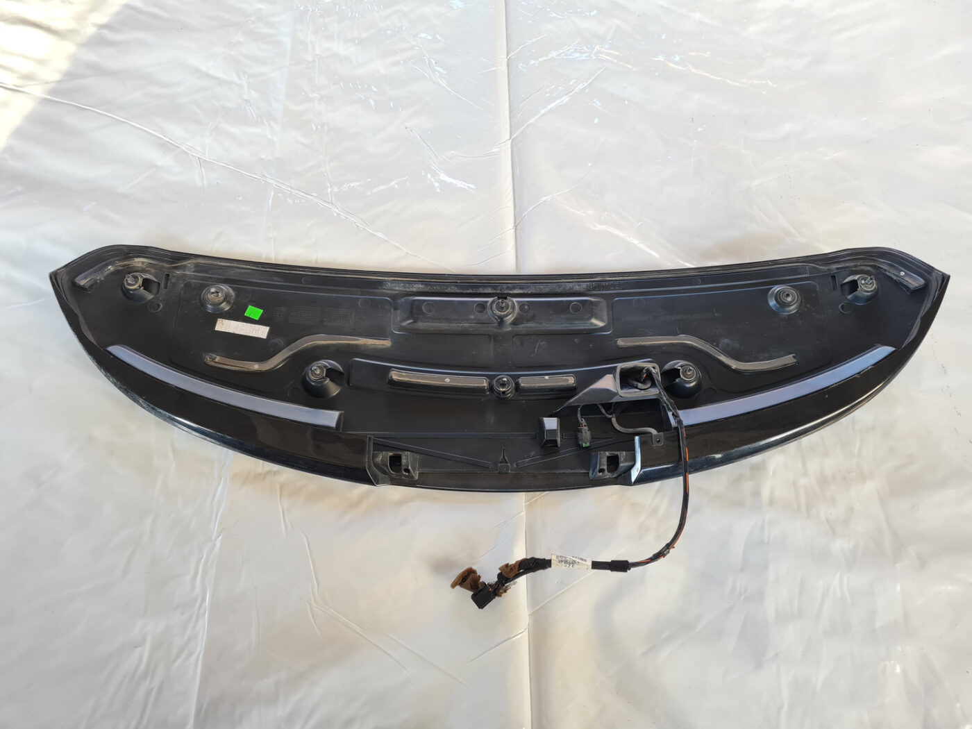 Bagāžnieka vāka spoileris priekš OPEL INSIGNIA 2010 8 Bagāžnieka vāka spoileris priekš OPEL INSIGNIA 2010