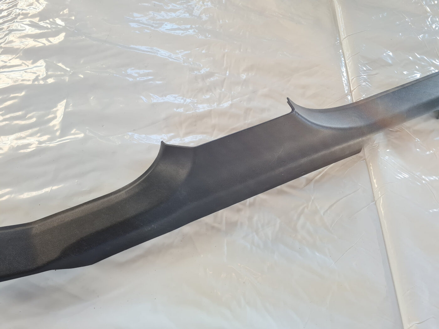 Sliekšņa kreisa uzlika priekš OPEL INSIGNIA 2010 10 Sliekšņa kreisa uzlika priekš OPEL INSIGNIA 2010