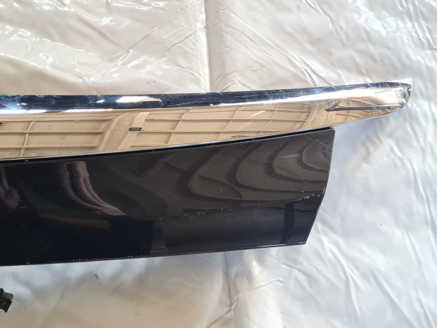 Numura zīmes gaismas uzlika komplektā priekš OPEL INSIGNIA 2010 15 Numura zīmes gaismas uzlika komplektā priekš OPEL INSIGNIA 2010