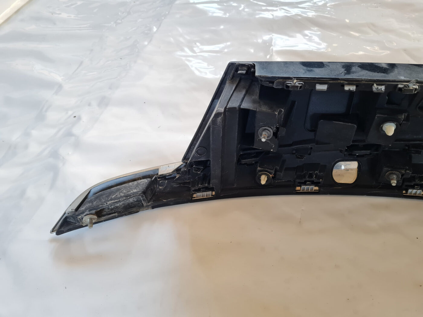 Numura zīmes gaismas uzlika komplektā priekš OPEL INSIGNIA 2010 10 Numura zīmes gaismas uzlika komplektā priekš OPEL INSIGNIA 2010