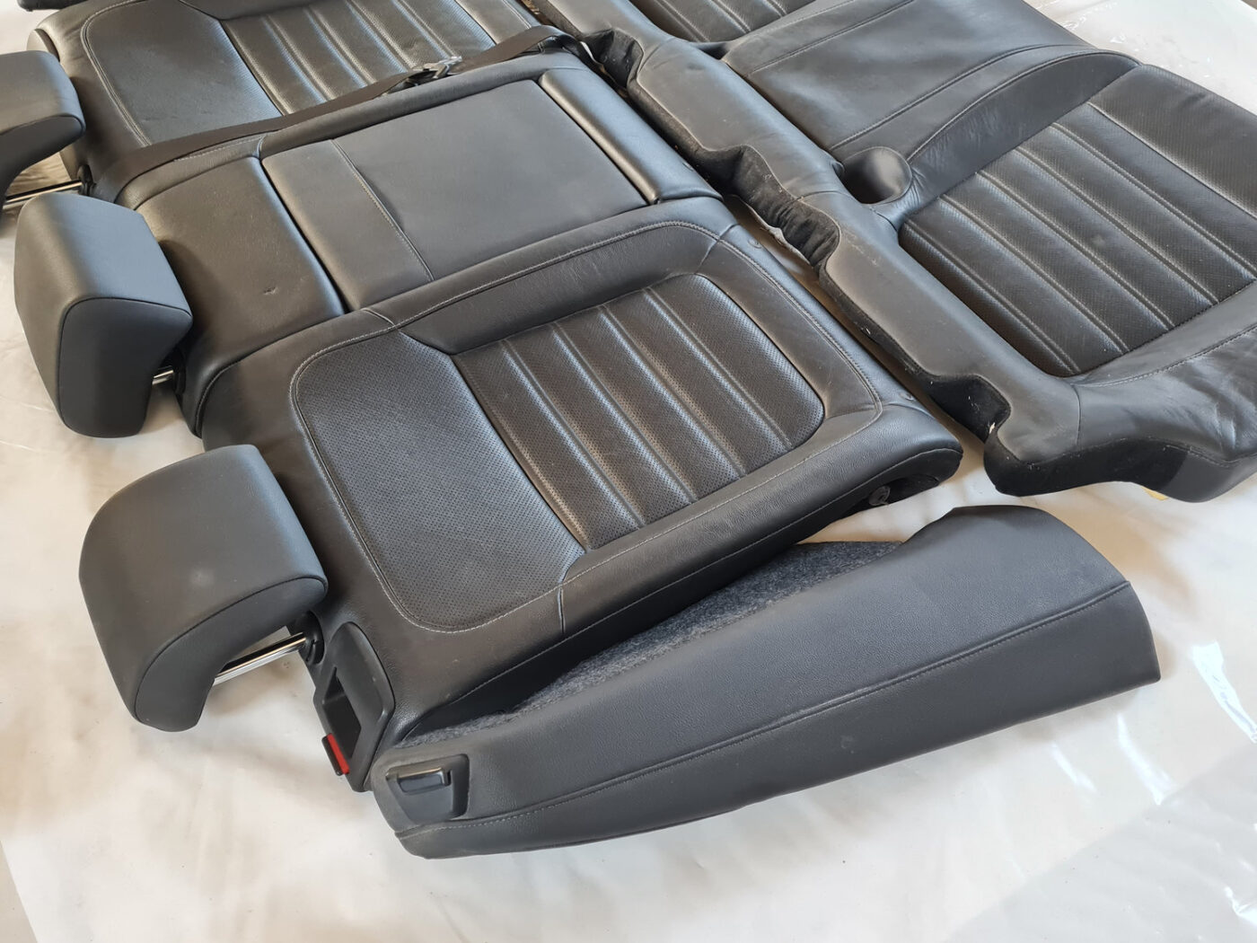 Aizmugurējais sēdeklis priekš OPEL INSIGNIA 2010 4 Aizmugurējais sēdeklis priekš OPEL INSIGNIA 2010